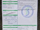 un gros plan d'un document portant un code-barres