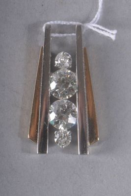 a picture of a pendant with three diamonds on it