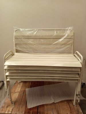 Lot de 6 bancs de jardin en métal de couleur blanc (produits…