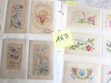 un réfrigérateur orné d'une multitude de motifs de broderie