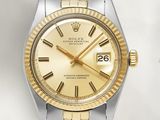 une photo d'une montre Rolex en or et argent avec des chiffres romains