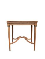 Table à jeux à plateau portefeuille, piètement réuni par une… (photo 2)