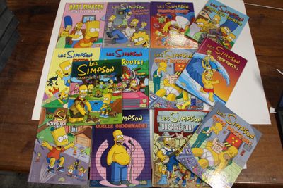 beaucoup de livres sur la table
