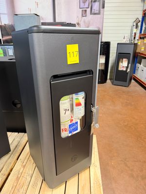 a machine that is sitting on a pallet in a warehouse