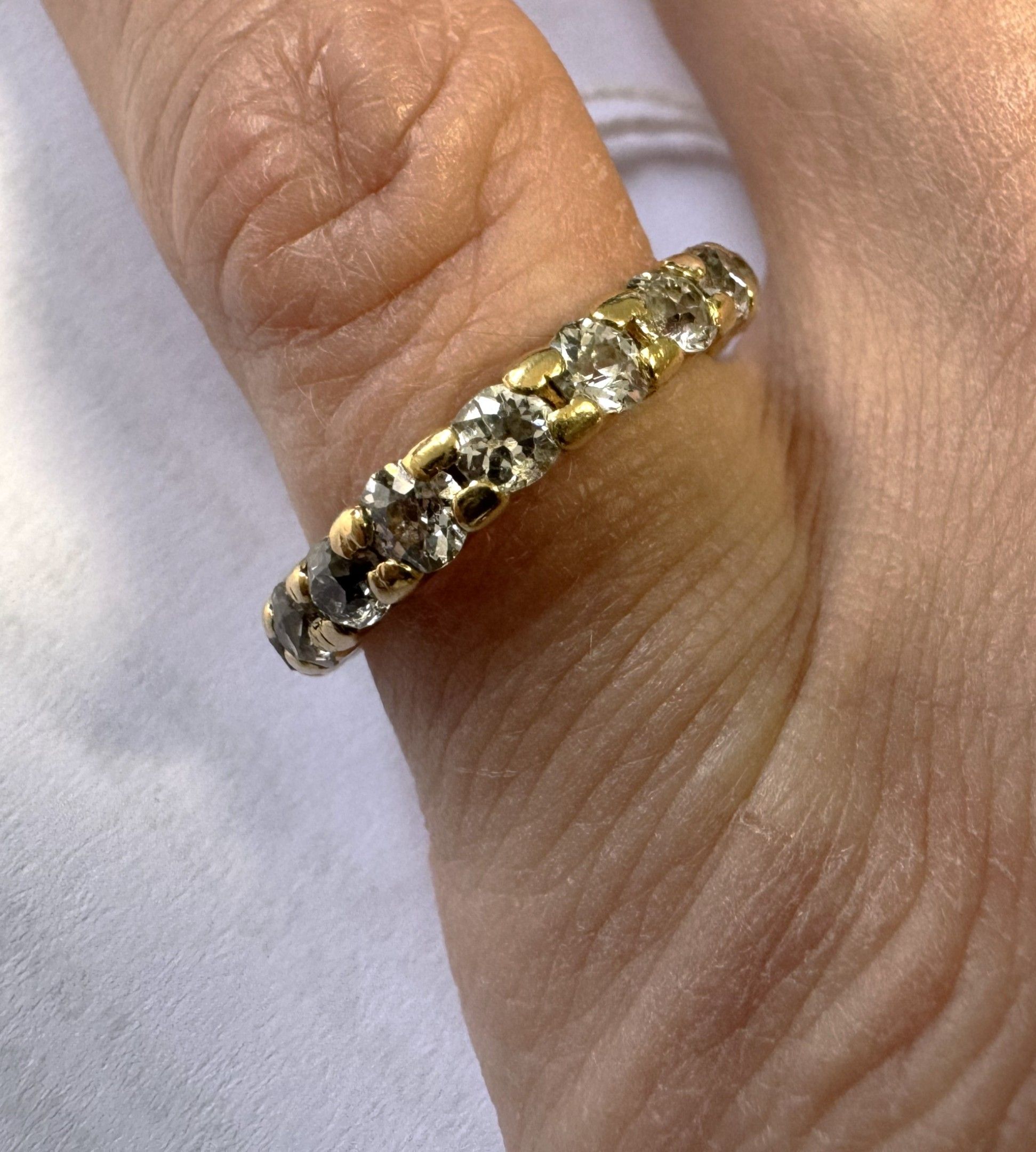 Bijoux & Pierres Précieuses