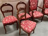 quatre chaises à dossier rouge à dossier rouge à dossier rouge à dossier rouge à dossier rouge à dossier rouge à dossier rouge à dossier rouge