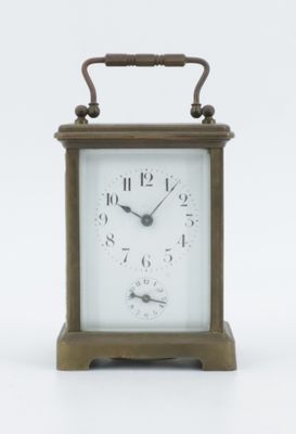 Pendulette de voyage dite « d’officier » en laiton et verres…