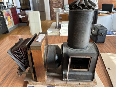 Projecteur en tôle