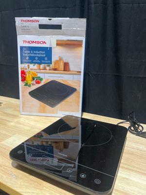 Table Ã induction Thomson La premiÃ¨re photo est non contrac…