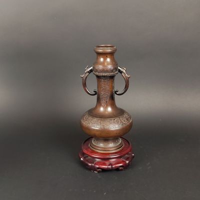 Japon, époque Meiji (1868-1912) Vase à col étroit en bronze … - Photo 1