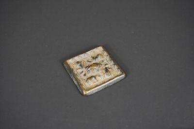 Miroir miniature en bronze argenté. - Photo 1