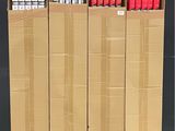 six cartons de livres empilés les uns sur les autres