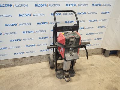 l'image d'une machine posée sur le sol