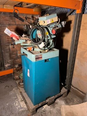 une machine qui se trouve dans une pièce