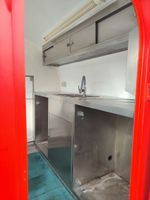 Remorque Food-Truck polyester peint rouge LE GRAND FOODTRAIL… (photo 4)