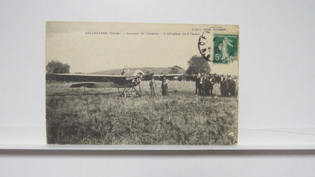 Bellegarde-en-Marche : Souvenir de l’Aviation. L’aéroplane vu à l...