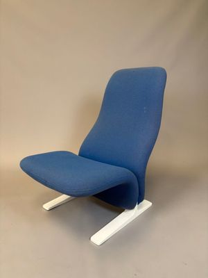 PIERRE PAULIN (1927-2009) & ARTIFORT (éditeur) Chauffeuse à …