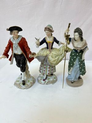 Capo DI Monte Couple DE Statuettes EN Porcelaine H. 24 CM + …