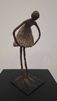 Sylvie DERELY (née en 1950) Danseuse penchée, - Photo 1