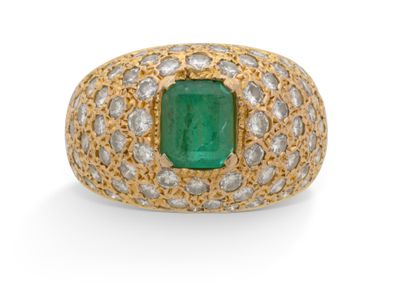 Bague “jonc” Emeraude rectangulaire à pans coupés et diamant…