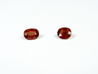 2 grenats oranges 4.72 cts 9.8x8.5x5.9 n°545