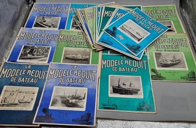 10 / Z1G / 43 revues bimestrielles "Le modèle réduit de…