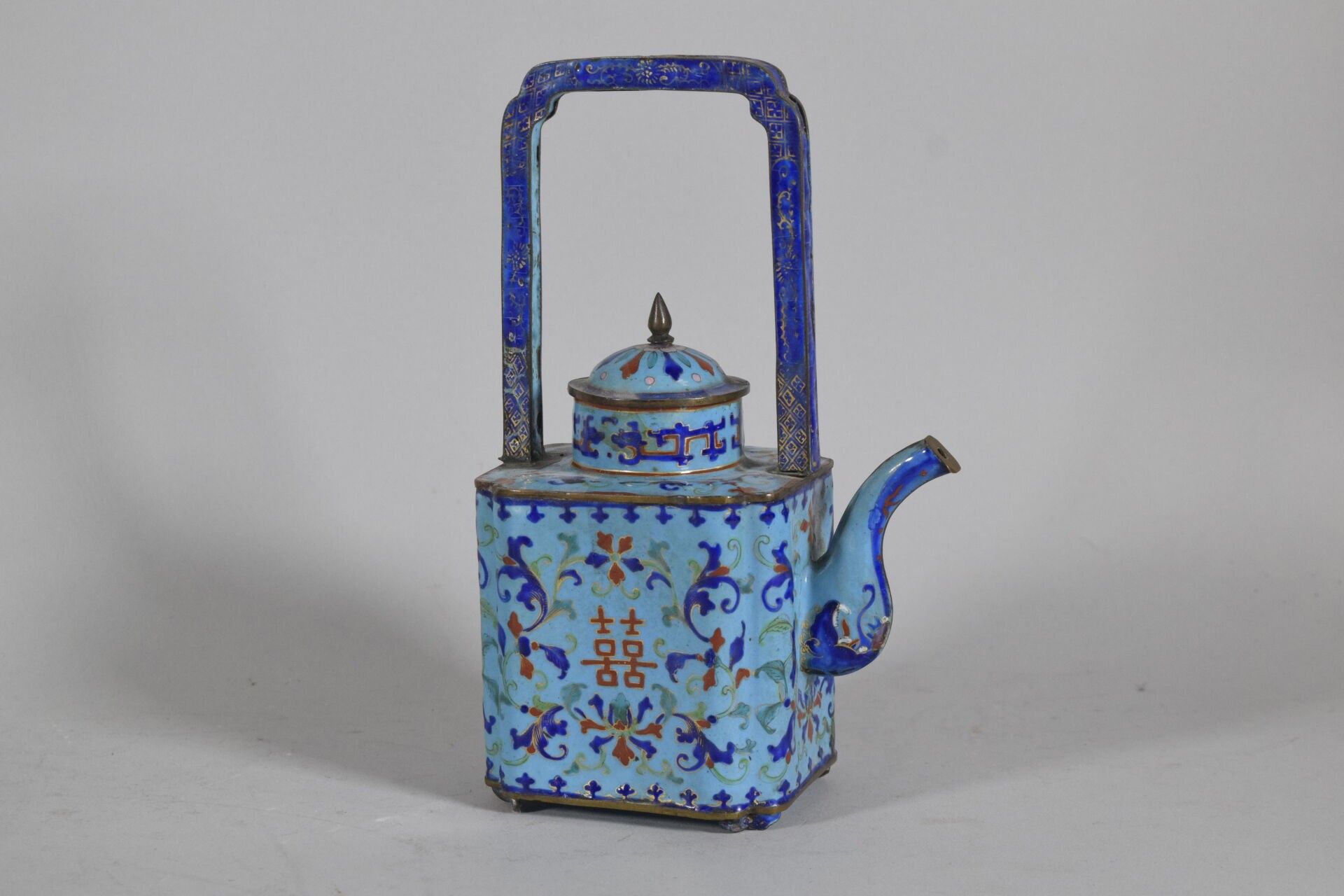 Objets d'art & Curiosités