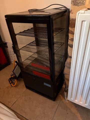 Petite vitrine réfrigérée à poser à pâtisserie vitrées toutes fac...