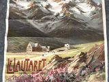une image représentant une peinture d'une chaîne de montagnes avec un bâtiment en arrière-plan