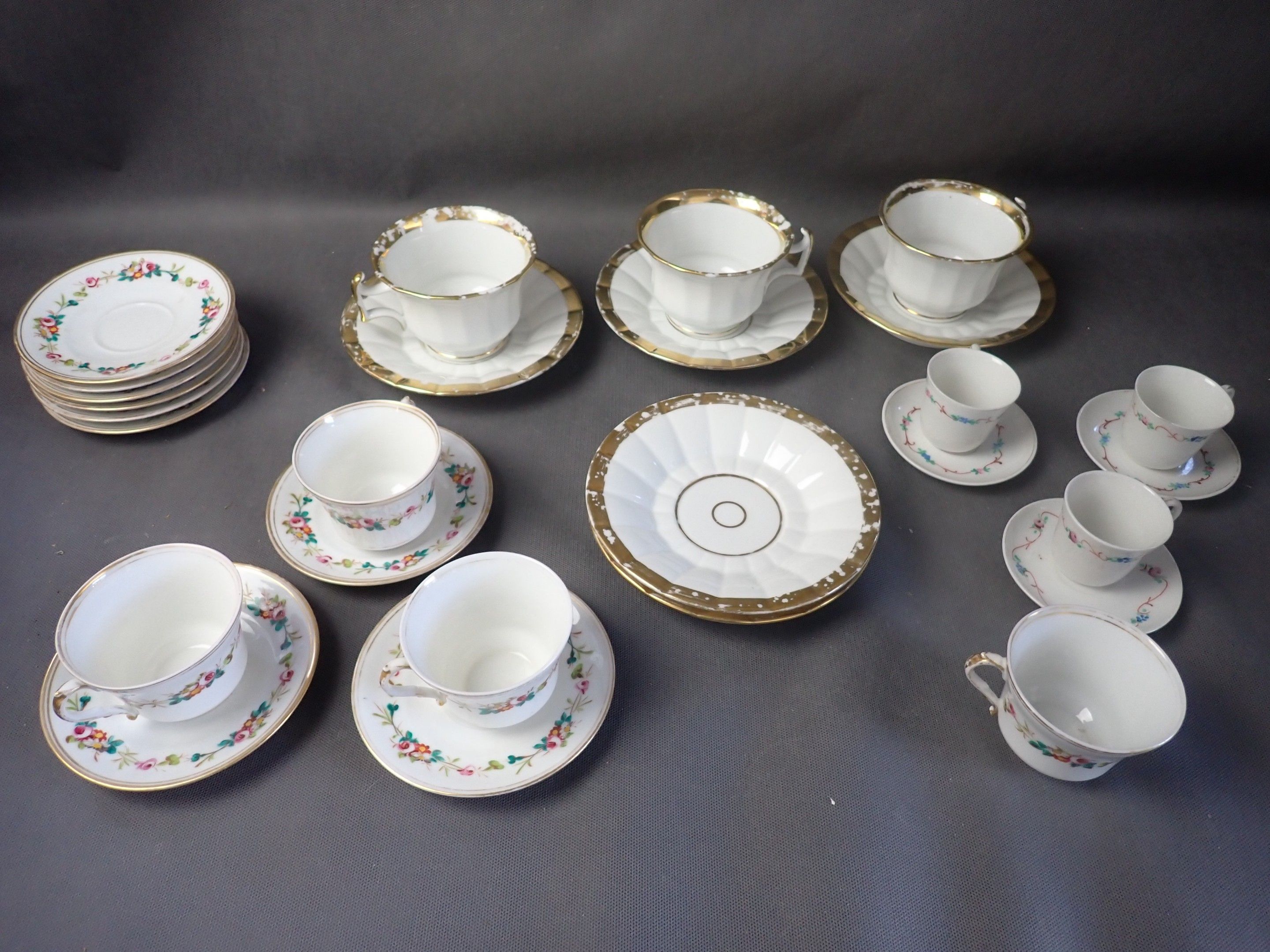 Lot de porcelaine de Paris (usure)