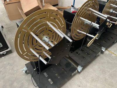 a machine that is sitting in a room with boxes