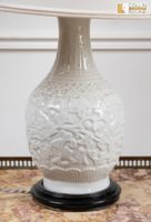 CHINE Lampe balustre porcelaine blanc de Chine aux motifs de… (photo 2)