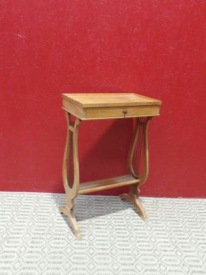 table d'appoint miniature pour maison de poupées avec tiroir et tiroir