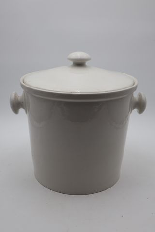 Seau d’aisance en porcelaine