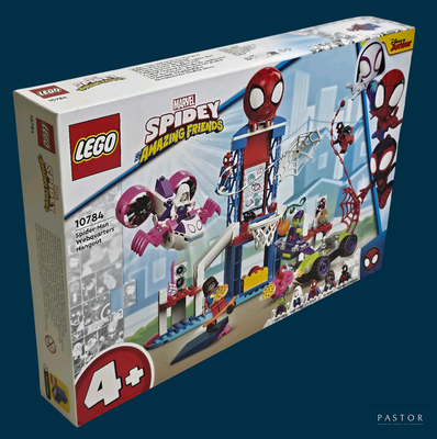 coffret de jeu Spider-Man dans une boîte sur fond bleu