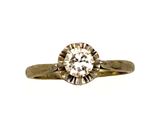 une image d'une bague en diamant sur fond blanc