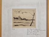 dessin représentant une maison dans un paysage enneigé, avec un arbre et une clôture au premier plan