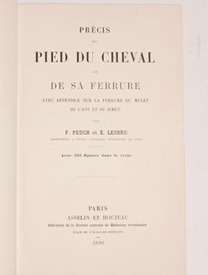 un livre ouvert avec un titre en noir et blanc