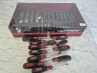 Un coffret de douilles KRAFTWERK et ses douilles.