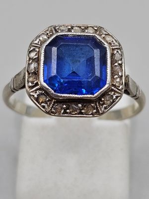 Bague OR gris et pierres, doigt 53, poids brut 2. - Photo 1