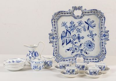 MEISSEN. Partie de service à thé café en porcelaine à décor …