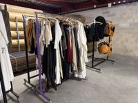 12 portants de costumes provenant de l’Opéra de Paris (photo 3)