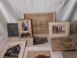 beaucoup de vieilles photos sur la table