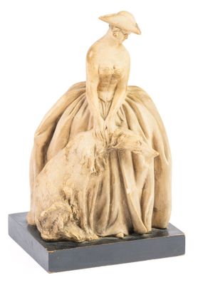 statue d'une femme assise sur un mouton, coiffée d'un chapeau