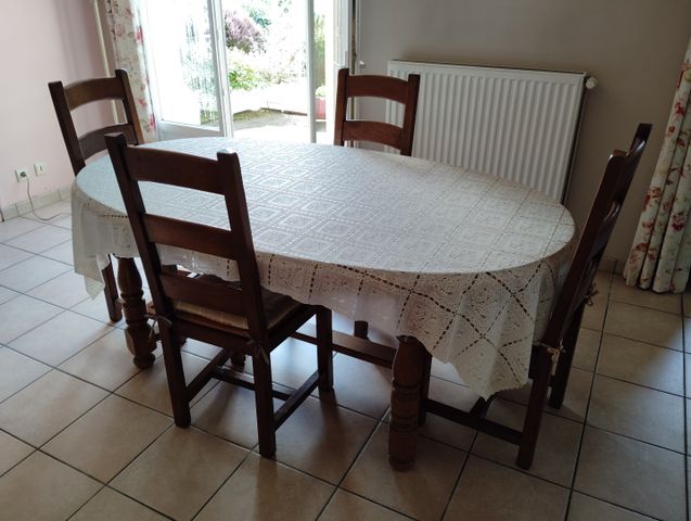 Suite succession vacante, entier mobilier d’une maison sur la com...