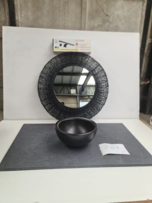 Lot meuble de salle de bain comprenant vasque à poser noire,…