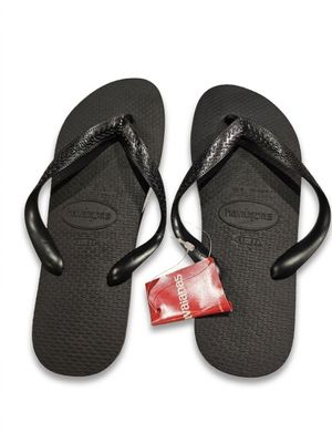 paire de tongs noires tong tong tong tong tong tong tong tong tong tong tong tong tong tong tong tong