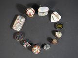 a circle made up of small objects on a table