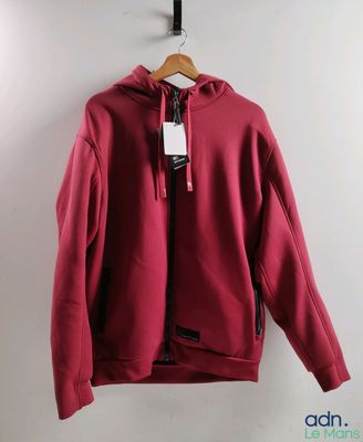Sweat BMW jacke Singapore taille xl - Neuf - TVA Récupérable…