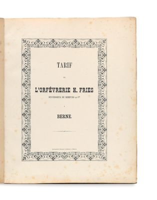 un livre ouvert avec un titre en noir et blanc